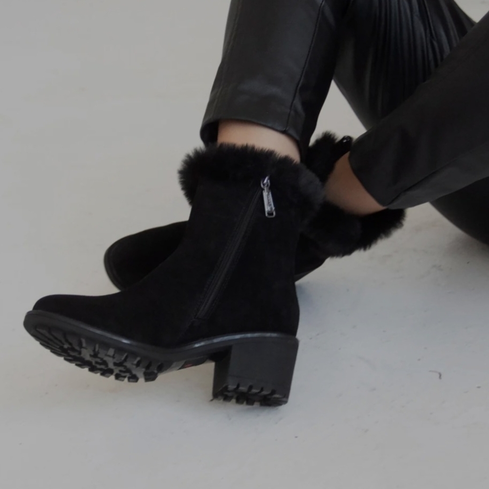 Blondo Black Fur-Trimmed Winter Boots